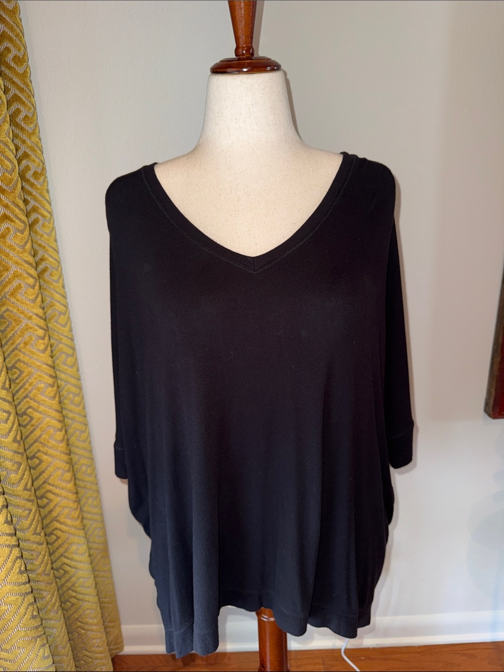 Bordeaux Black V-Neck Tunic Top